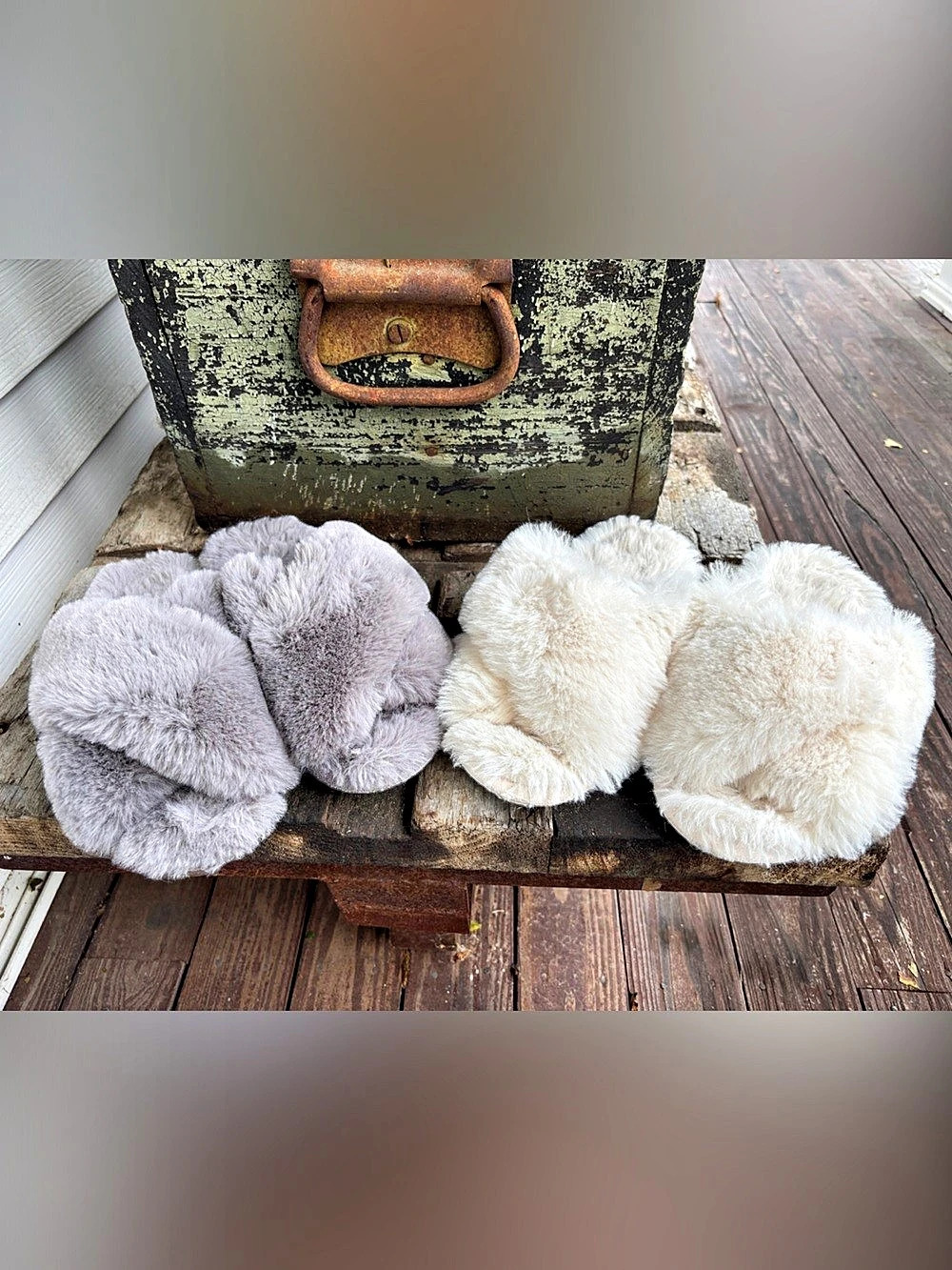 Loft Faux Fur Slippers Set